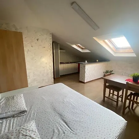 게스트하우스 First House Mansarda Vacanze